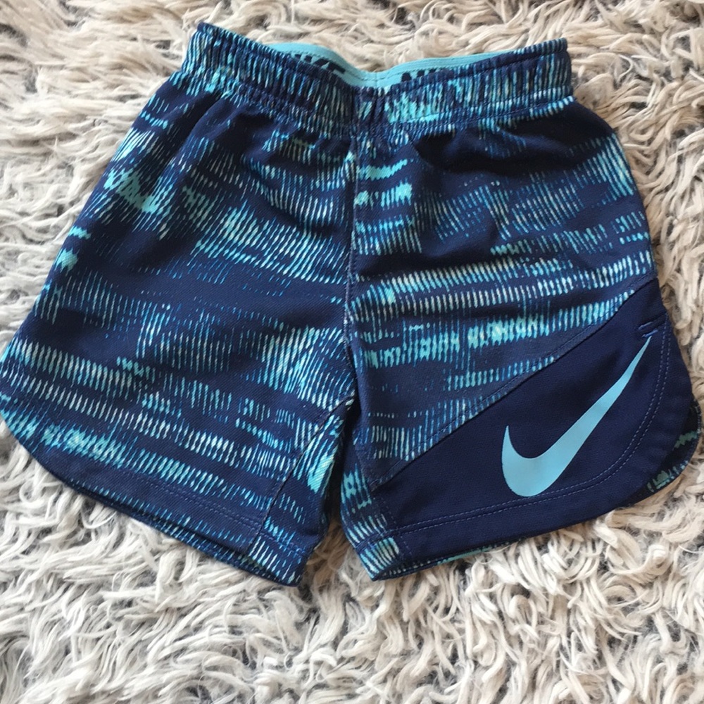 Nike drifit shorts